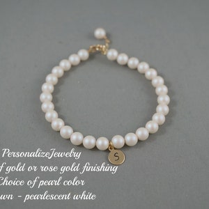 Bridesmaid Pearl Bracelet | Initial Rose Gold Charm with Swarovski Pearls | Customizable Colors Gift for MOH, Mother of the Bride, Attendees