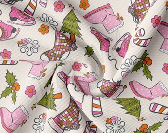 Peut inclure: Un motif sans couture représentant une variété d'illustrations sur le thème des fêtes d'hiver. Le motif comprend des chaussettes roses et vertes, des cannes en sucre, des flocons de neige, des sapins de Noël et du houx.