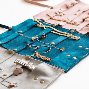 Quilted jewelry clearance roll
