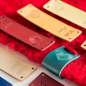 Benutzerdefinierte Nähen Tags: Personalisierte Stricketiketten aus Kunstleder