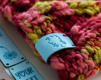 Etiquetas personalizadas de cuero vegano para tejer: etiquetas para proyectos de crochet (70 mm x 23 mm)