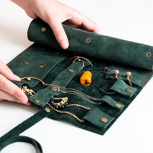 Schmuck Organizer, personalisierte Schmuck, Schmuck Lederrolle, Brautjungfer Geschenke, Halskette Fall, Reise Schmuck Rolle, Reise Schmuck Etui