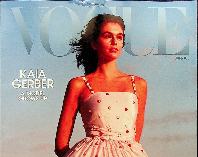 Vogue June 2021 Kaia Gerber A Model Grows Up, Dreaming of Summer  (Magazine: Fashion)