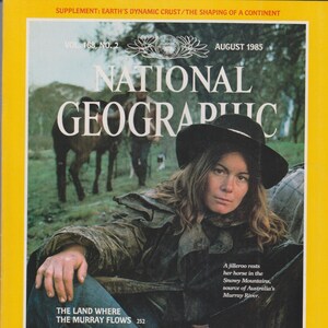 National Geographic and Map August 1985 Planet Earth, Fossils, Pearls, Senegambia, Murray River (Magazine: Geography, Nature)