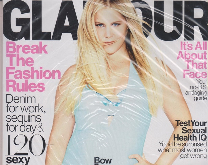 Glamour August 2015 Bow Down. It's Amy Schumer! (Magazine: Women's)