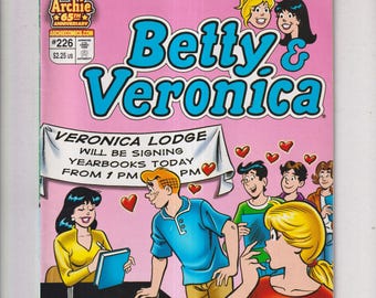 Archie #226 Betty & Veronica  (Comic: Archie) June 2007