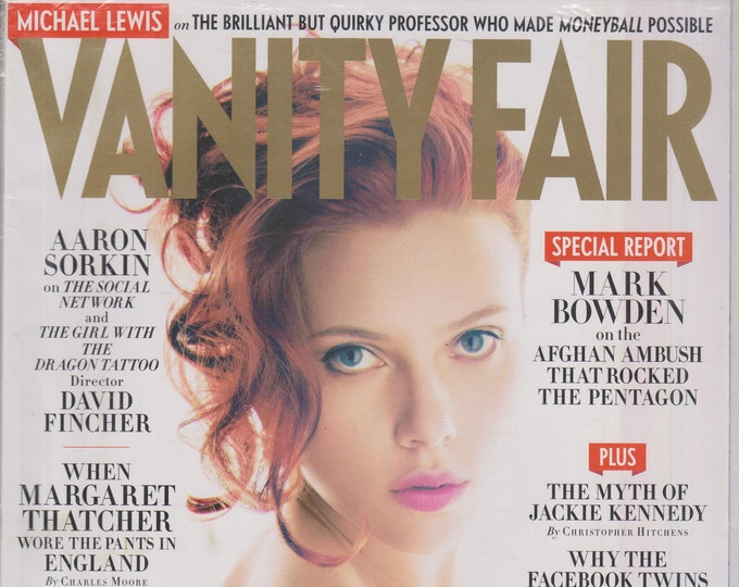 Vanity Fair December 2011 Scarlett Johansson - Scarlett Fever  (Magazine: Human Interest)