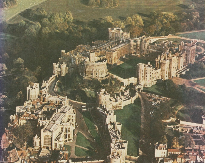 Windsor Castle (Staple Bound Booklet: Travel, England, History) 1972