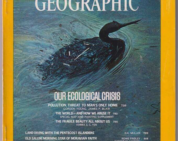 National Geographic December 1970 Our Ecological Crisis, Pollution, Beauty, Divers, Old Salem, Fowl  (Magazine: Nature, Geography)