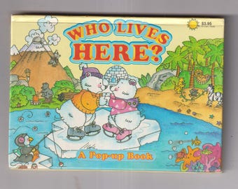 Who Lives Here? Pop-Up Book - Playmore Inc. 2000