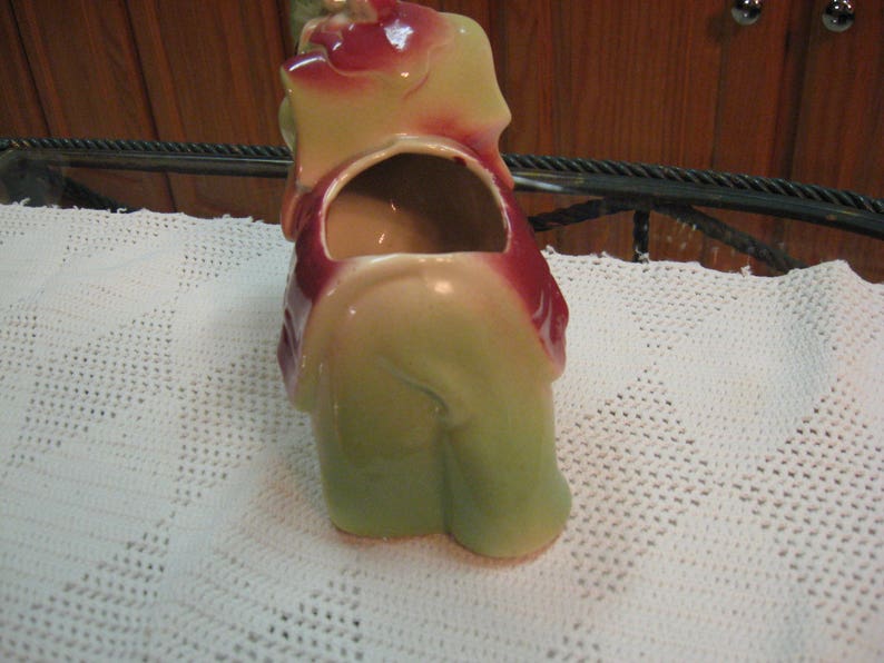 Vintage Elephant in multi colors from the 60/'s beautiful Pottery Planter measure 6 by 5 by 4 Free Shipping!