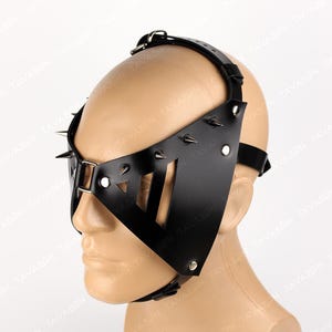 Leather mask with spikes