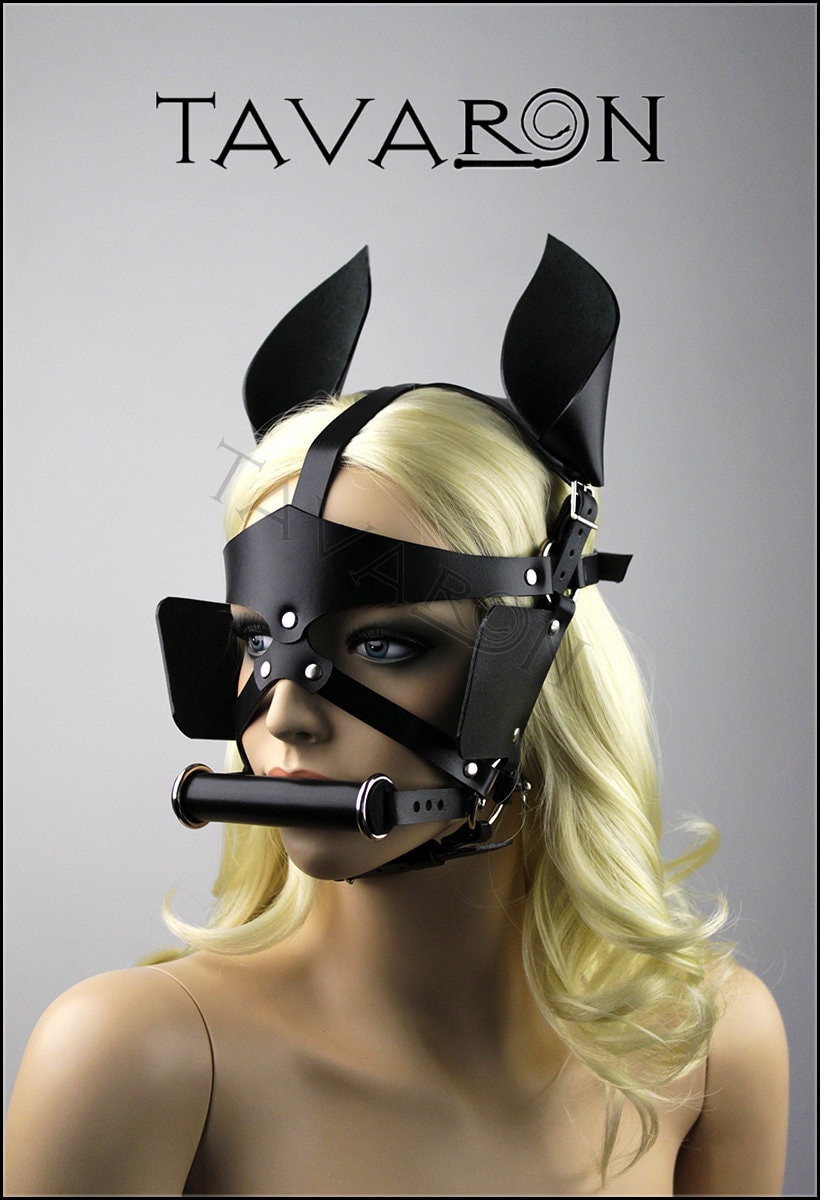 Black Leather Mask Pony Lea