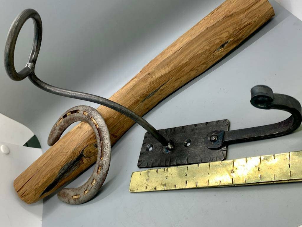 Hat and Coat Rack, Narrow Plate 4