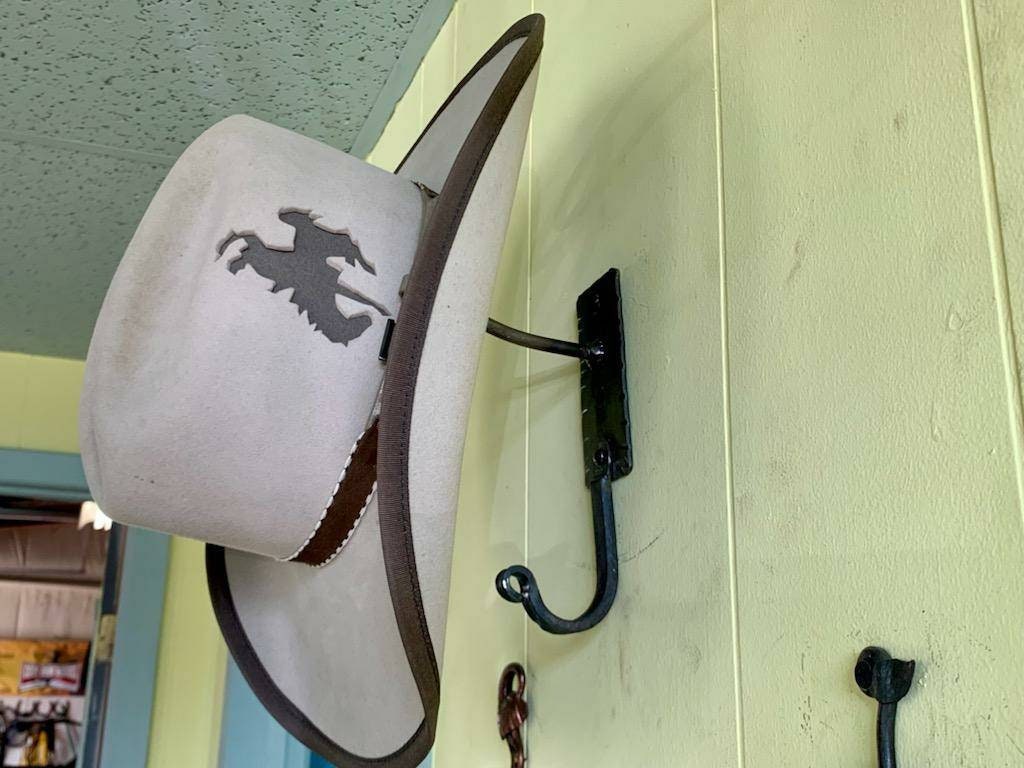 Hat and Coat Rack, Narrow Plate 6