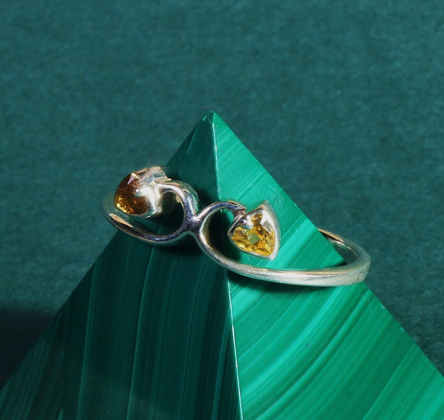 Anillo de almacenamiento anillo pequeño de oro blanco de 14K | Etsy