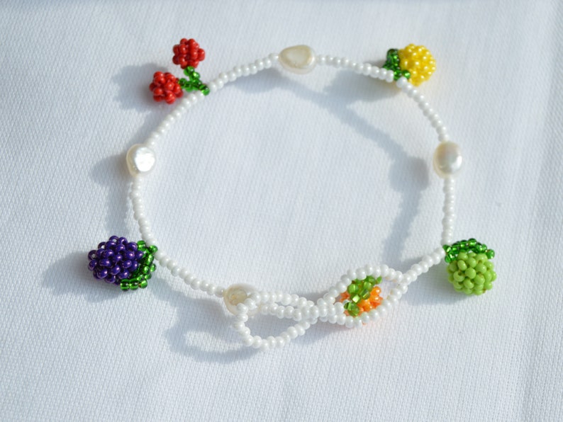 Bracelet perlé pour femme Fruits breloques mixtes Perles citron vert, cerise, citron, prune, orange, cadeau pour elle image 3