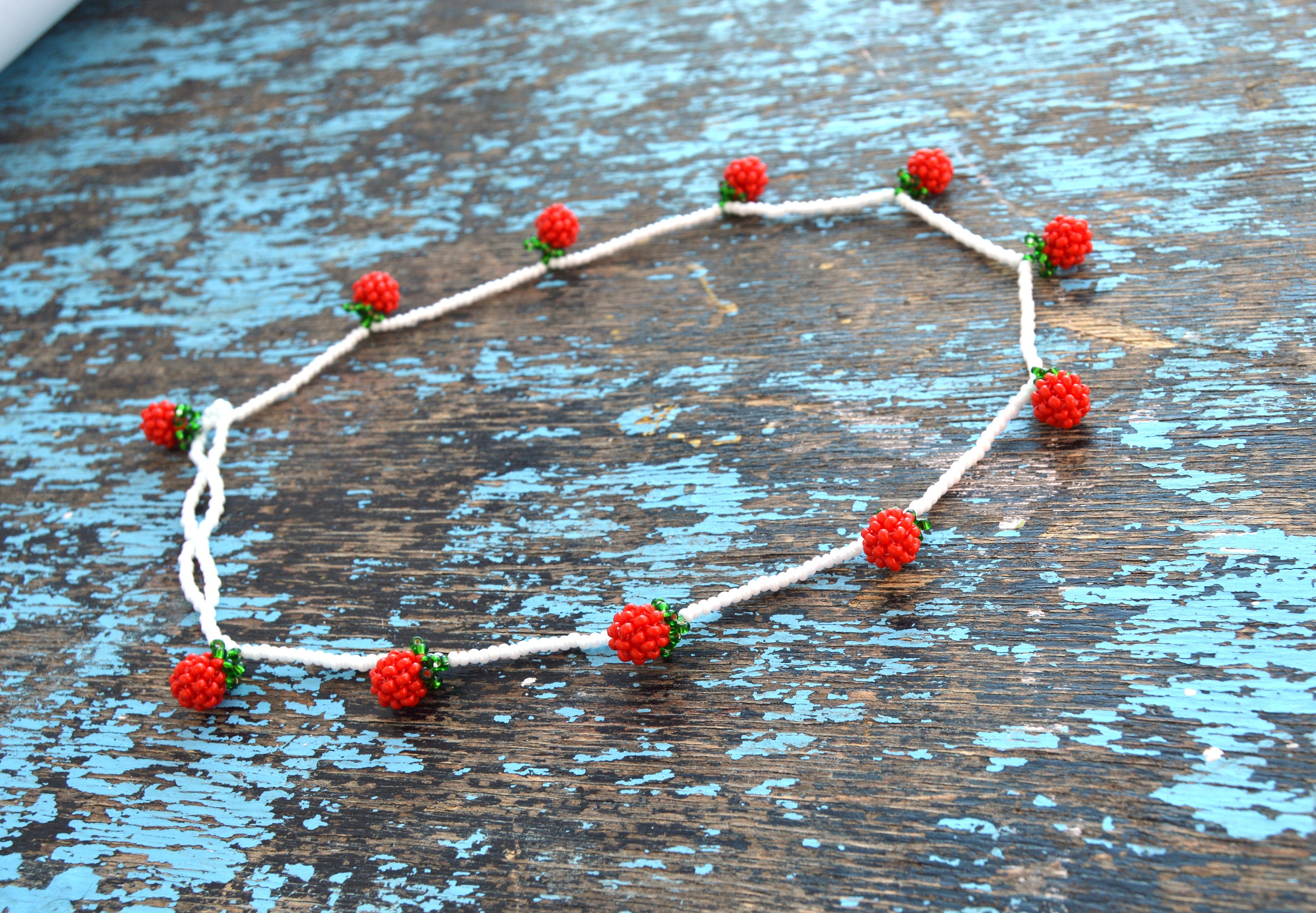 Strawberry bead necklace Clearance
