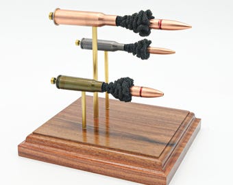 Trippelkaliber 7.62x54r - 5.45x39 - 7.62x39 Sovjetisk gevärsmodell i stålfodral | Ammunitionsmodell | Konst med exploderad ammunition | Militär gåva