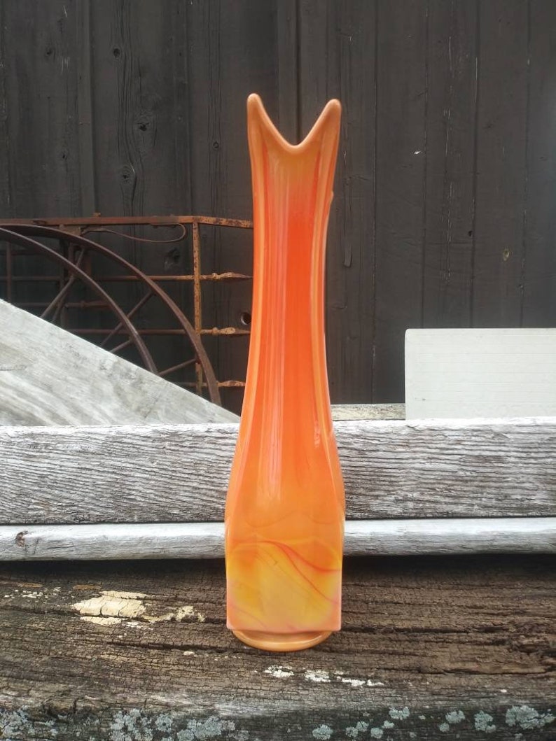 L.E. Smith mid century square bittersweet swung glass vase Etsy