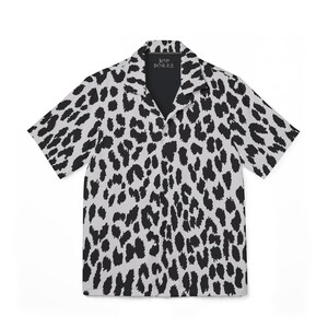 CHEETAH PRINT Men&#39;s Hawaiian Shirt, Jungle Safari Theme Clothing, Beach Vacation Button Up, Tropical Animal Print Top, Aloha Party Outfit,