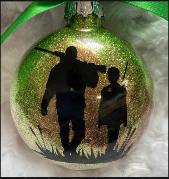 Hunting Ornament, Bird dog, pheasant Hunting, duck hunting, Christmas Ornament, Personalized, Camo