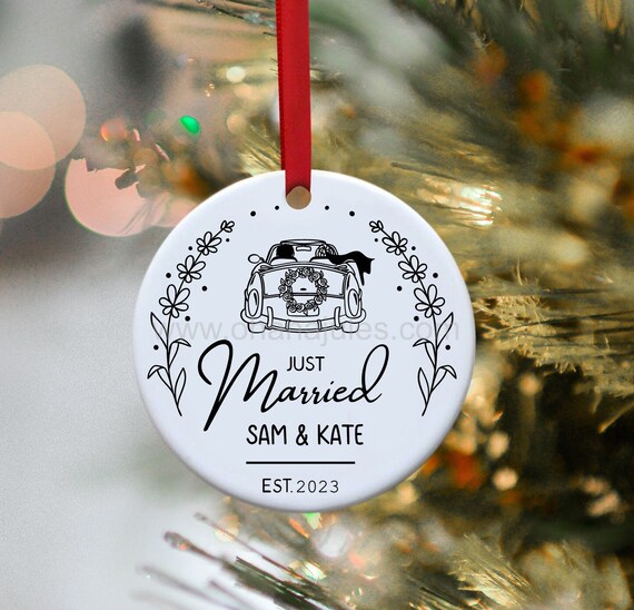Just Married Ornament, Christmas Ornament,Personalized Christmas Gift, Ornament for Newlyweds, First Christmas Married, Bride Groom Ornament