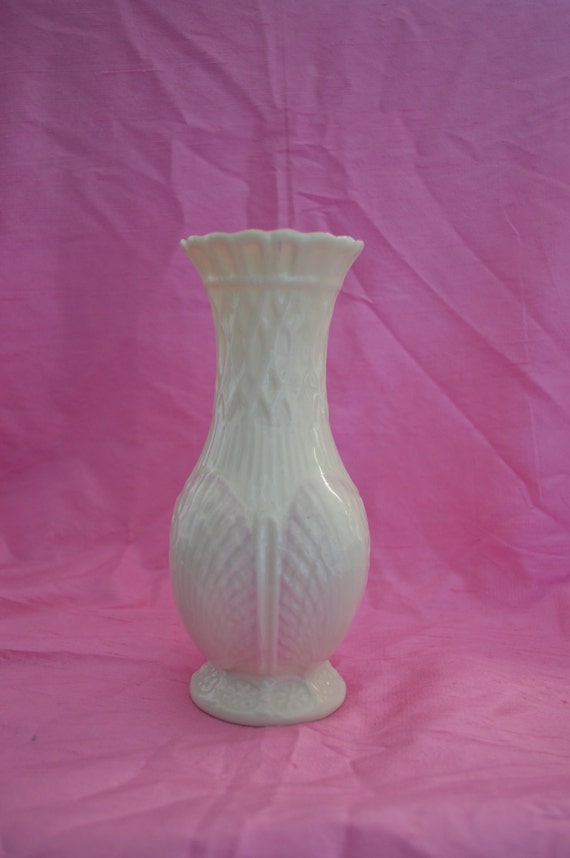 Belleek Vase Ireland Shell Design White Pink Gold Trim Vintage il 570xN o6zg