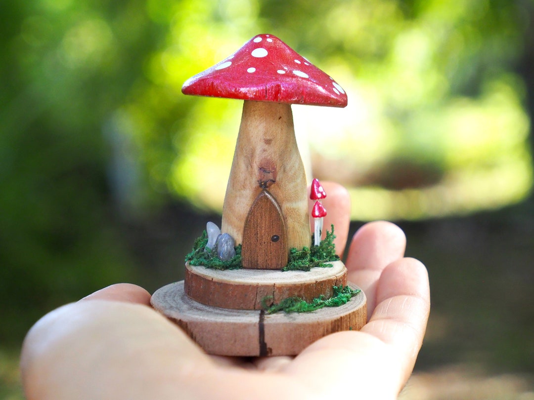 Tiny Wooden Mushroom House & Garden, Miniature Toadstool Fairy Garden ...