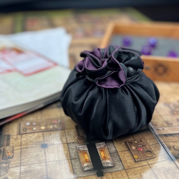 Bolsa de dados de poder de amatista / Capacidad para 12 juegos / Bolsa de dados hecha a mano con bolsillos / Juegos de mesa / Dungeons and Dragons /