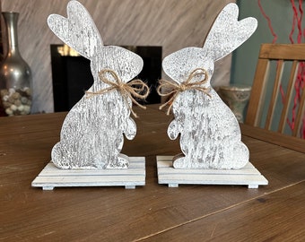 Wooden Rabbit Décor, Rustic White Wash Farmhouse Country Easter Bunny, Primitive White Rabbit, Wooden Bunnies, Single Wood Bunny Home Accent