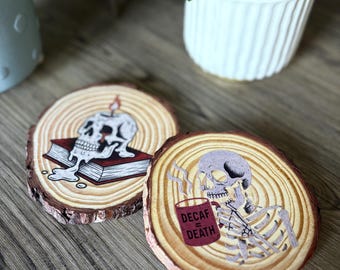Posavasos de madera con calavera gótica / Decoración para el hogar con humor negro