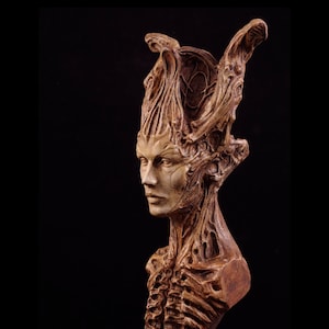 Royal Bust - Limited edition replica by Adrian Cogiel