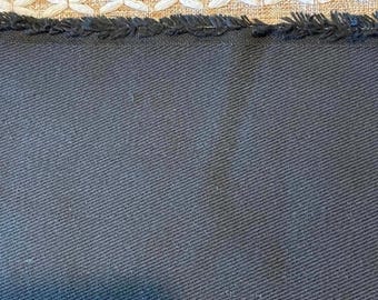 Reste de taurillon noir non extensible en denim - 85 x 23"