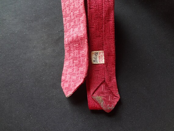 40's Red Vintage Tie - image 2