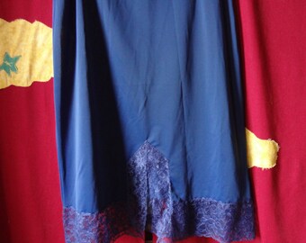 Slip Blue Vintage  1970's Laros