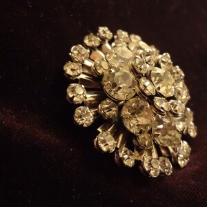 Rhinestone Brooch Silver Tone Vintage 60&#39;s Bling