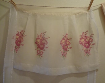 Mid-Century Apron Sheer White with Orchid Bouquets