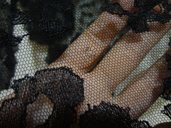 Mid-Century Lace Shawl Black in an Acetate with L… - image 10