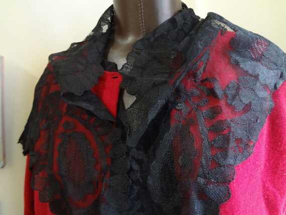 Mid-Century Lace Shawl Black in an Acetate with L… - image 1