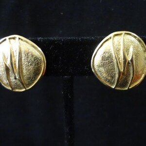 Vintage Gold-Tone Clip On&#39;s