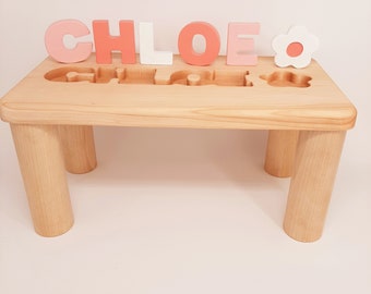 Banc de nom de puzzle pour filles, nom de banc pour enfants en bois, banc de puzzle de nom d’érable, banc personnalisé pour tout-petits en bois, cadeau personnalisé pour les enfants de Noël