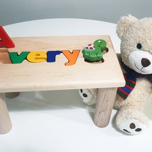 Nombre Banco de rompecabezas -Nombre Taburete -Nombre del banco- Bebé personalizado- Silla de madera -Banco de nombre -Rompecabezas personalizado - Grabado sin regalo de baby shower