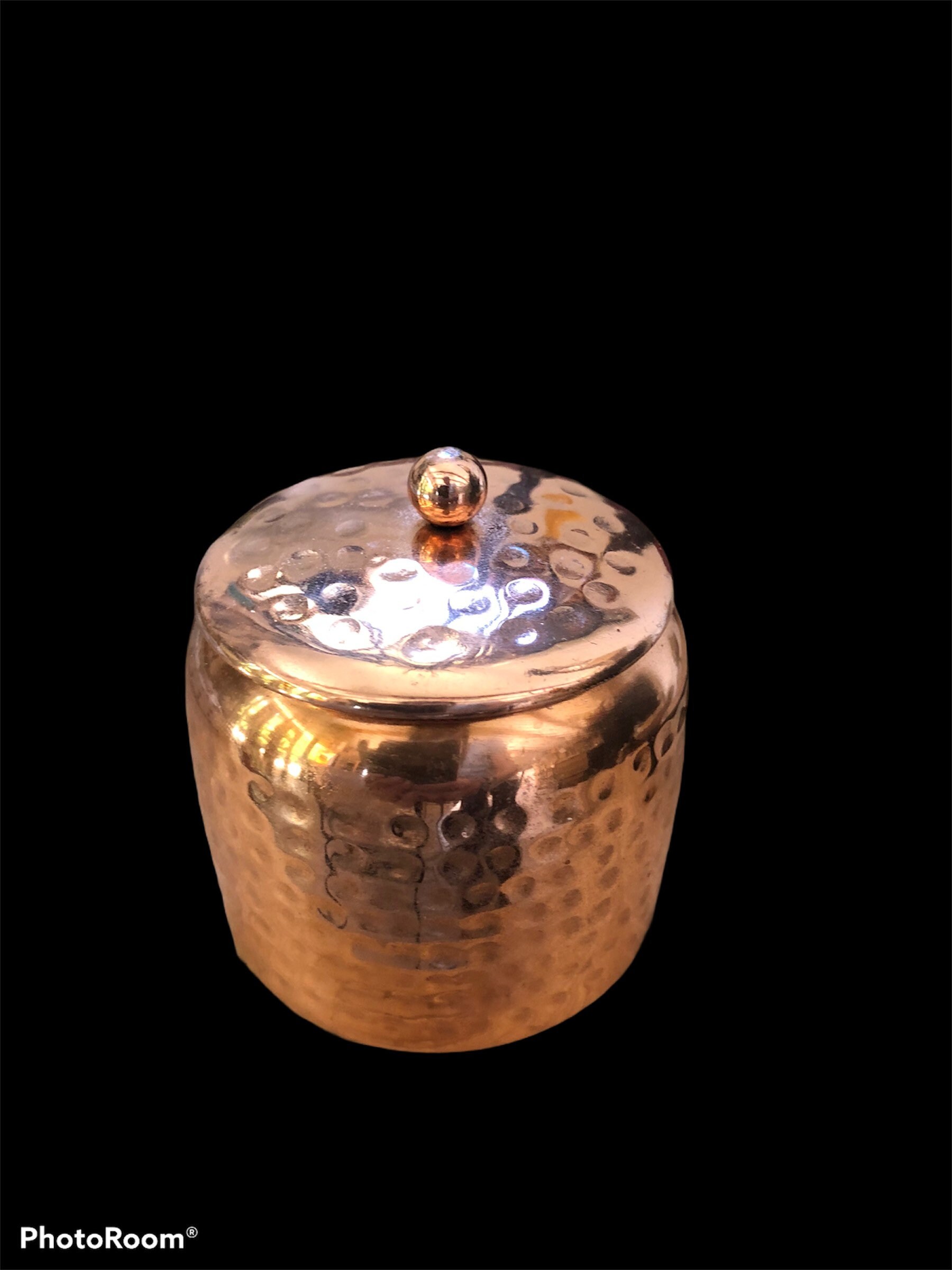 Bougies Des 3 Doshas , Ces Bougies Sont en Cire de Coco et Soja Naturelles Dans Un Pot Métal Cuivré 