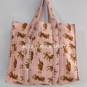 Handgemachte Boho Umweltfreundliche nachhaltige robuste Lebensmittel-Einkaufstasche Gesteppte Baumwolle Hand bedruckte Reversible Floral Einkaufstasche