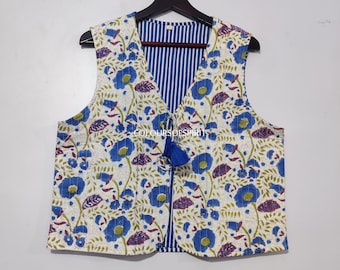 Chaleco acolchado de algodón hecho a mano, estampado floral en bloques, chaqueta estilo boho hippie.