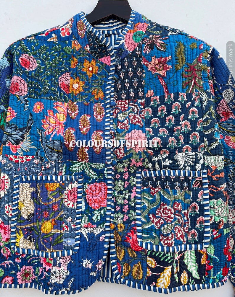 Patchwork-Jacke für Damen Bunt bedruckte Oberbekleidung Patchwork-Mode Retro gesteppter Blumendruck Kostenloser Versand Blaue Baumwolljacken Bild 3