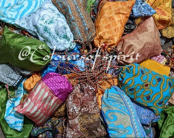 Recycled Sari Gift Bags, Indian Pouches, Wedding Favor, 6x4 inch