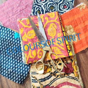 Tessuto di scarto Kantha vintage, scampoli di tessuto Kantha, scampoli di tessuto per trapuntatura, piccole toppe, scampoli di tessuto per cucito a peso