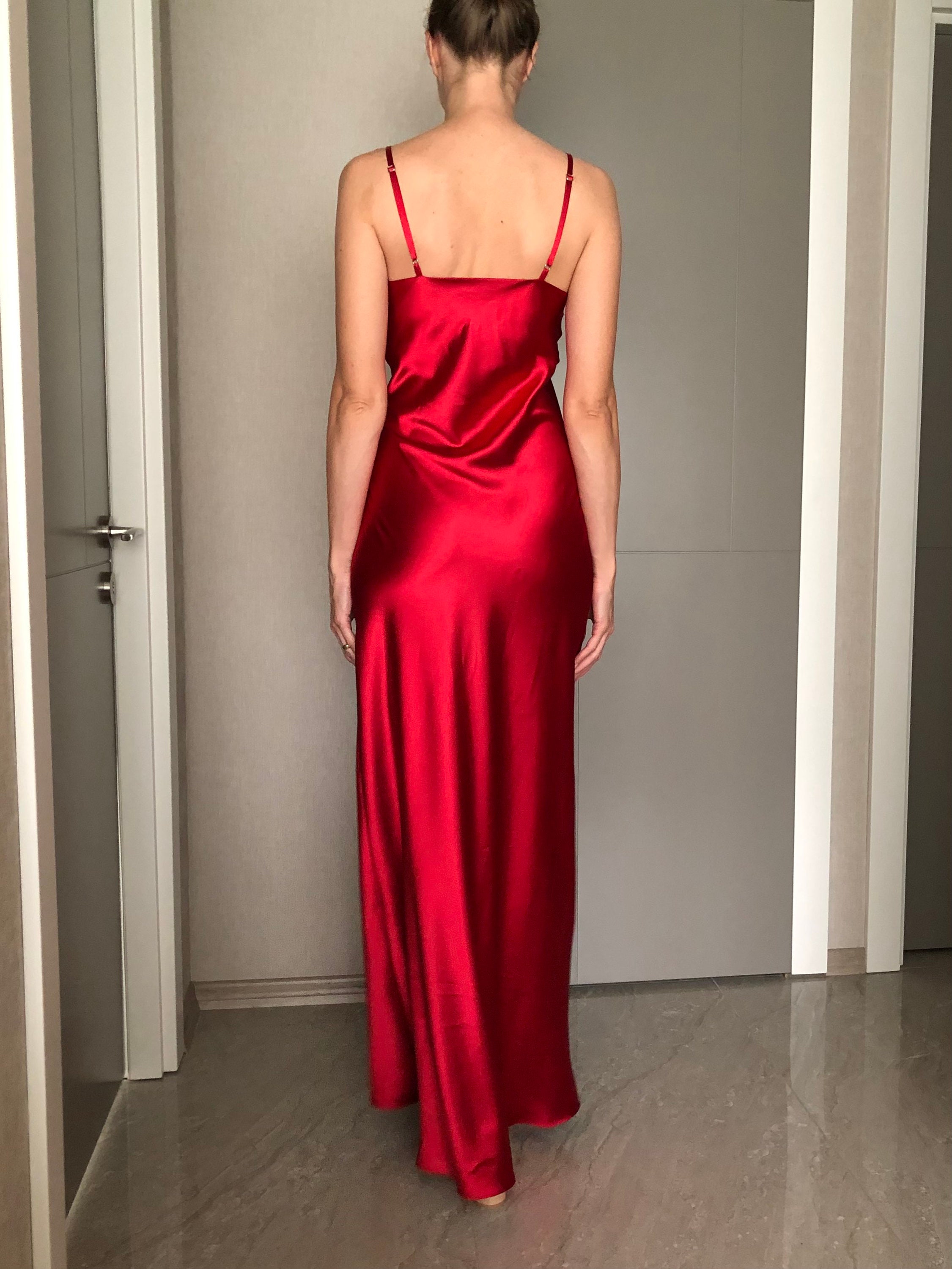 Red Women Silk Slip Dress - Night Dress, Under Dress, Under Layer Dress,  Size: Medium at Rs 9900/piece in New Delhi